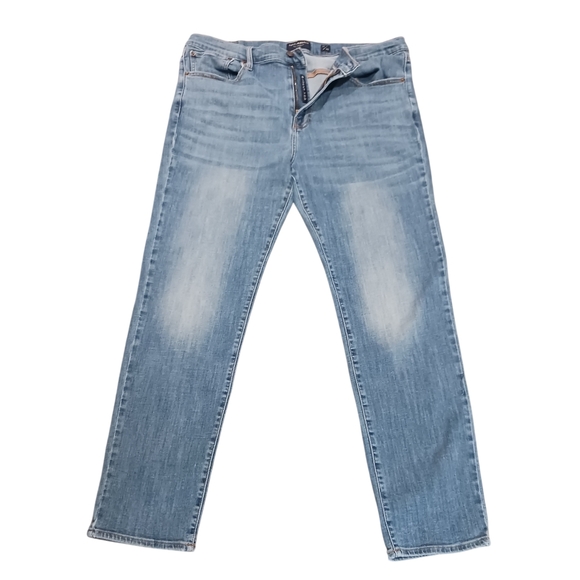 Lucky Brand 223 Jeans Straight Leg Jeans Classic Wash$110 Retail EUC - Picture 5 of 12
